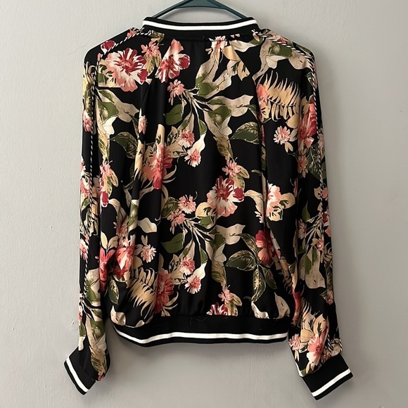 FLORAL Light Jacket - Picture 3 of 3
